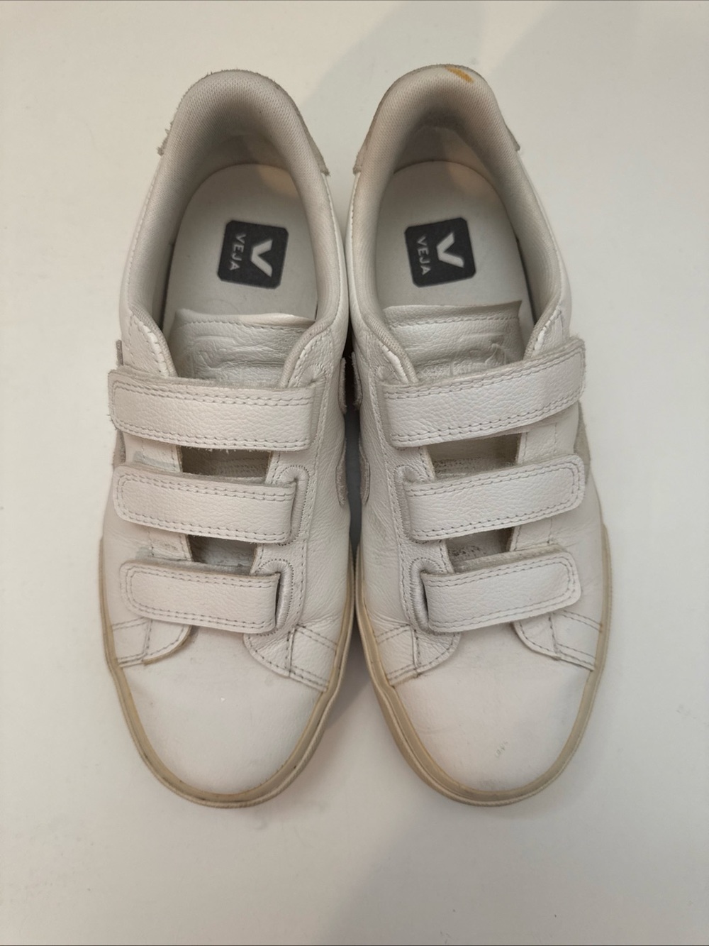 Veja Women’s White & Gray Recife Leather Sneakers US9 - Picture 3 of 5